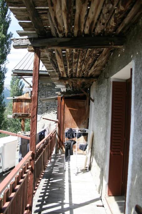 Chalet Avec Vue Sur Le Fort De Chateau Queyras Eksteriør bilde